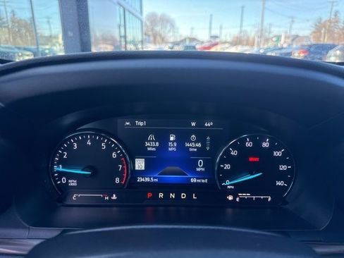 Used 2023 Ford Explorer Limited w/ Limited Technology Package image 23