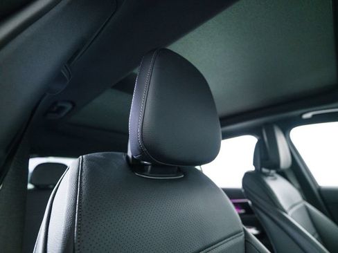 Certified 2025 Mercedes-Benz GLC 300 4MATIC image 17