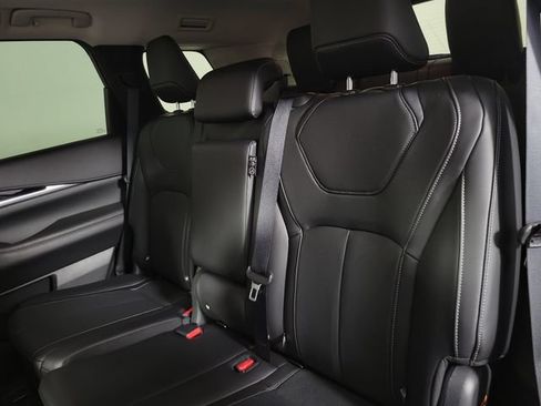 Certified 2025 INFINITI QX60 Pure FWD image 15