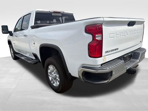 Used 2020 Chevrolet Silverado 2500 LTZ w/ LTZ Plus Package AWD/4WD image 3