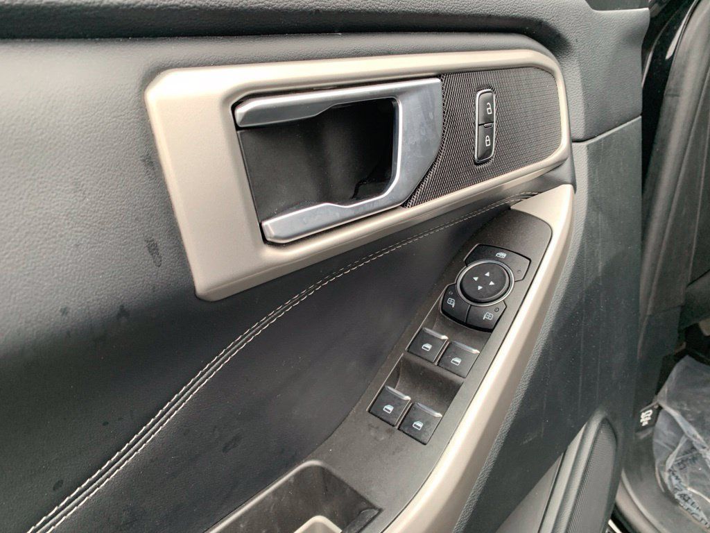 Certified 2024 Ford Explorer XLT w/ Equipment Group 202A AWD/4WD image 35