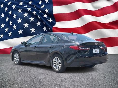 Used 2025 Toyota Camry LE FWD image 13