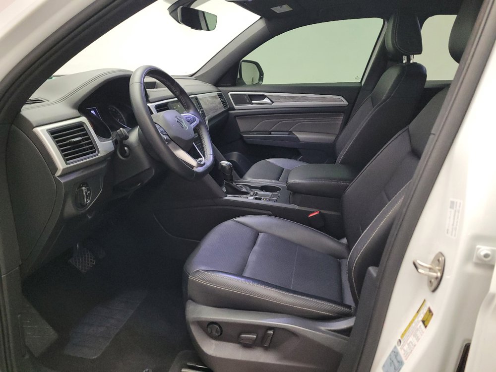 Used 2021 Volkswagen Atlas Cross Sport SE FWD image 17