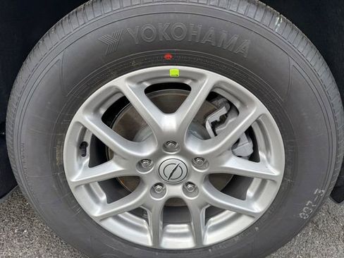 New 2026 Chrysler Pacifica Select image 6