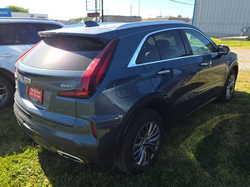 Used 2025 Cadillac XT4 Premium Luxury AWD/4WD image 6