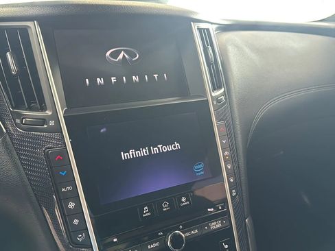 Used 2017 INFINITI Q60 Red Sport 400 AWD/4WD image 13
