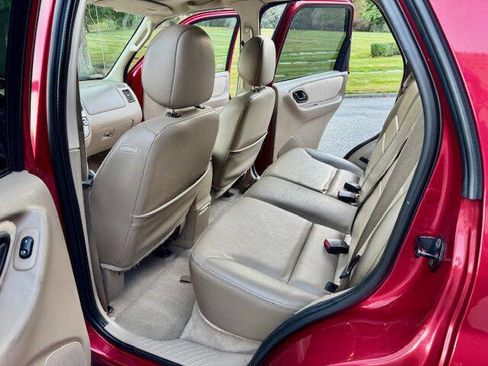 Used 2003 Ford Escape XLT image 22