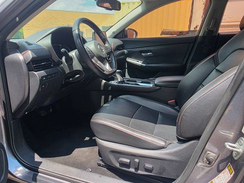 Used 2021 Nissan Sentra SR w/ SR Premium Package FWD image 12