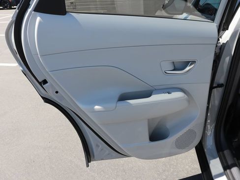 Used 2026 Hyundai Kona SEL Premium FWD image 12