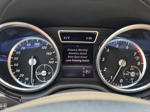Used 2015 Mercedes-Benz GL 450 4MATIC w/ Appearance Package image 42