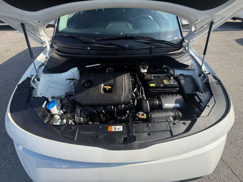 Used 2025 Kia Soul LX w/ LX Technology Package FWD image 29