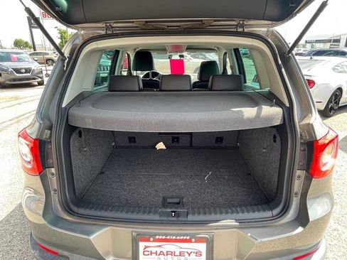 Used 2011 Volkswagen Tiguan S image 7