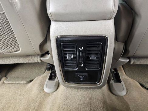 Used 2012 Jeep Grand Cherokee Laredo w/ Laredo E Group image 34