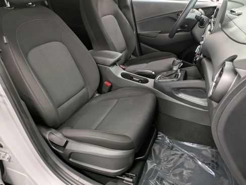 Certified 2023 Hyundai Kona SEL AWD/4WD image 29