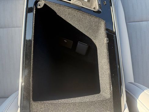 Certified 2024 Cadillac Lyriq Luxury image 27