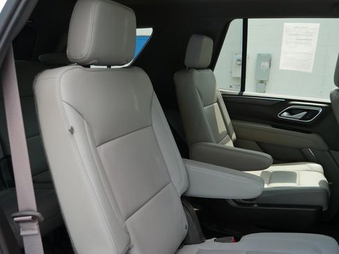 Used 2022 Chevrolet Tahoe LT w/ Luxury Package image 24