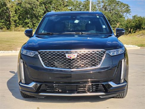 Certified 2024 Cadillac XT6 Premium Luxury w/ Platinum Package image 3