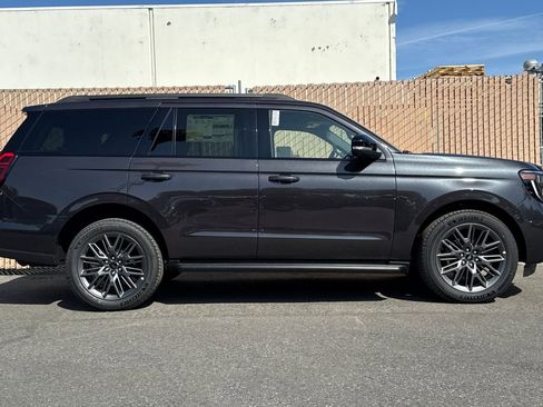 New 2026 Ford Expedition Platinum AWD/4WD image 11