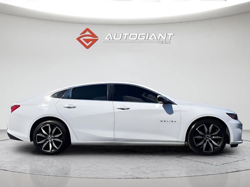 Used 2018 Chevrolet Malibu LT w/ True North Edition FWD image 9