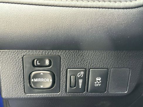 Used 2014 Toyota RAV4 XLE image 23