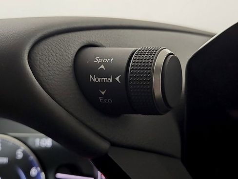 Used 2025 Lexus ES 350 w/ Premium Package image 25