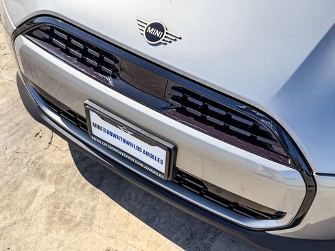 New 2026 MINI Cooper 2-Door Hardtop FWD image 10
