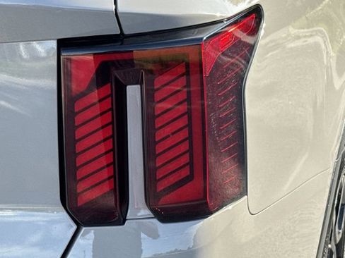 Used 2025 Kia Sorento SX AWD/4WD image 38