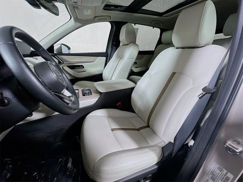 Used 2024 MAZDA CX-90 Plug-In Hybrid w/ Premium Plus image 18