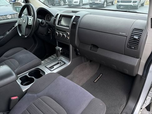 Used 2006 Nissan Pathfinder SE w/ (G01) SE Comfort Pkg image 8