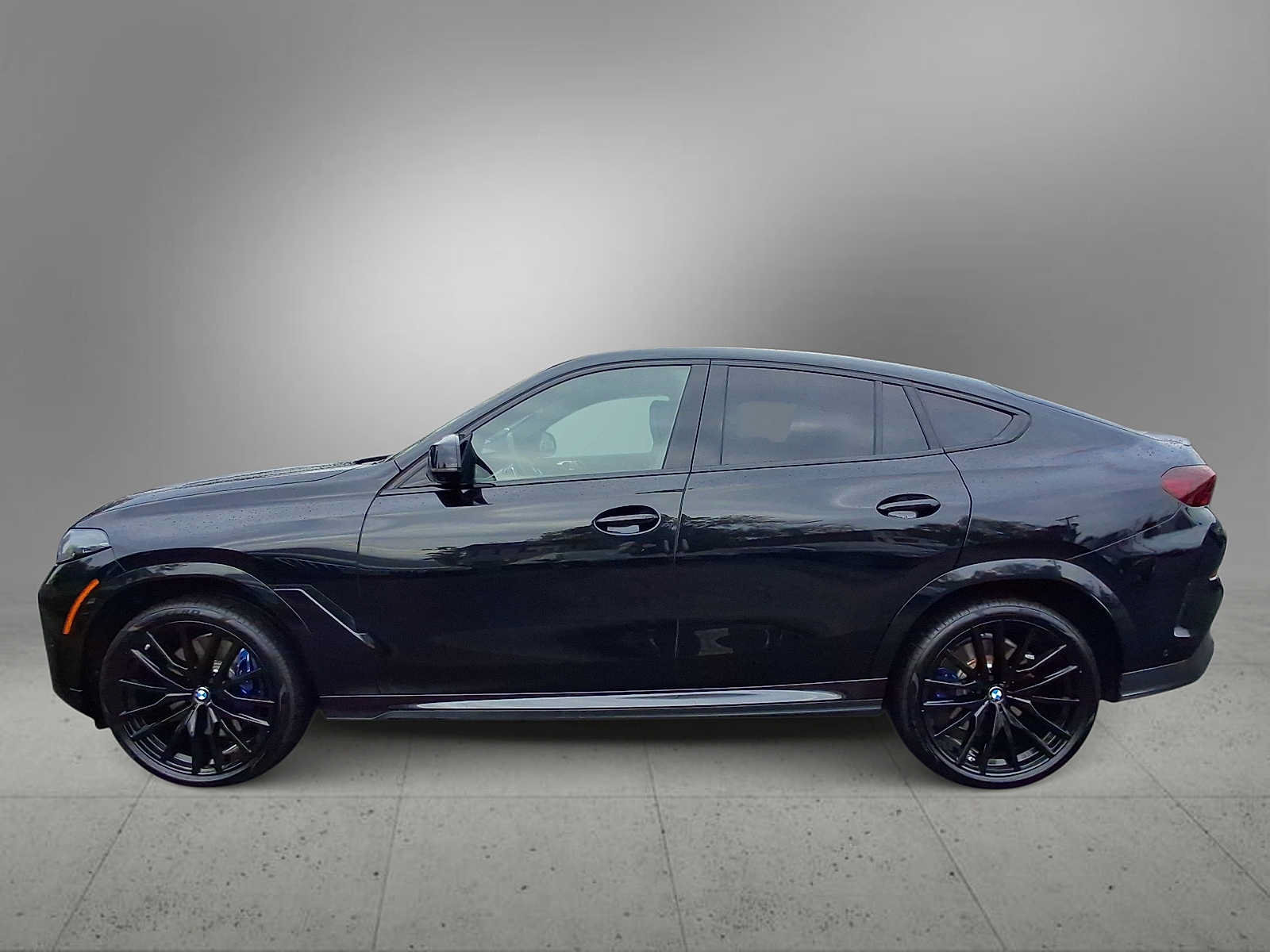 Used 2025 BMW X6 M60i AWD/4WD image 5