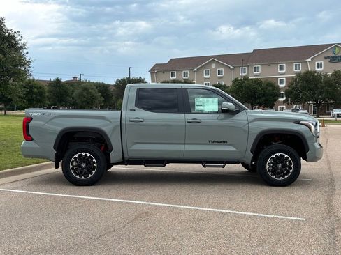 New 2026 Toyota Tundra SR5 AWD/4WD image 5