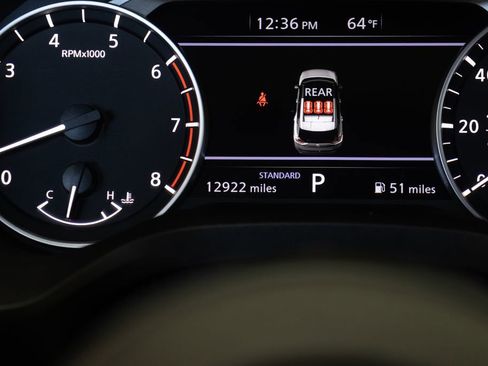 Used 2023 Nissan Rogue S image 28