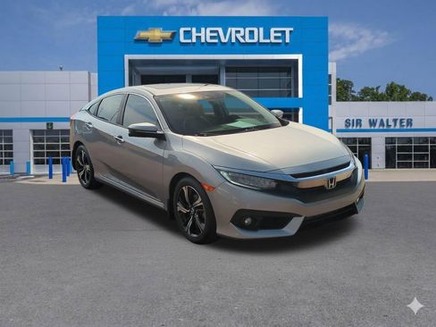 Used 2017 Honda Civic Touring image 8