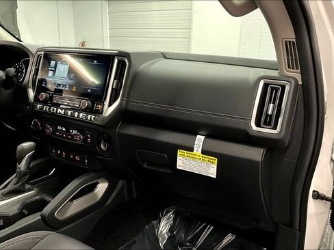New 2026 Nissan Frontier SV w/ All-Weather Content Package AWD/4WD image 37