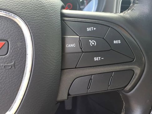 Used 2019 Dodge Charger SXT image 29