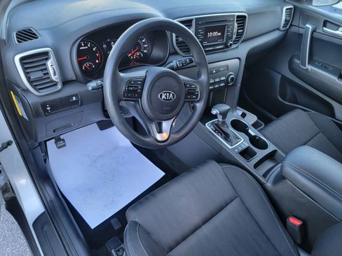 Certified 2019 Kia Sportage LX image 14