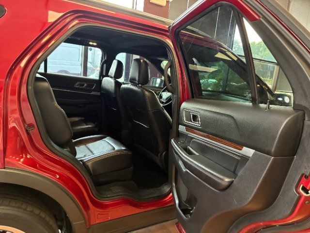 Used 2019 Ford Explorer Limited AWD/4WD image 38