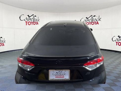 Used 2022 Toyota Corolla SE FWD image 3