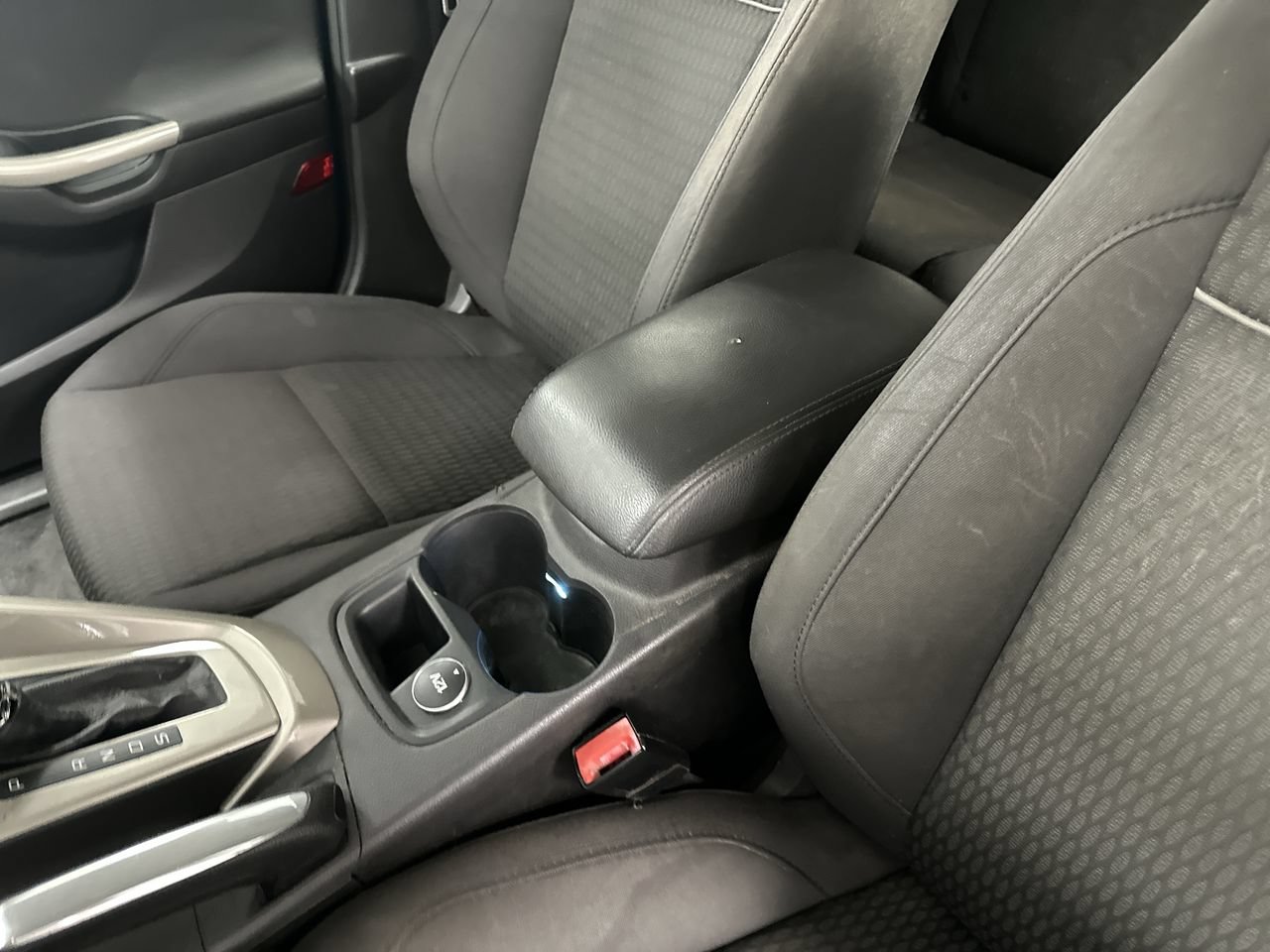 Used 2012 Ford Focus SEL FWD image 40