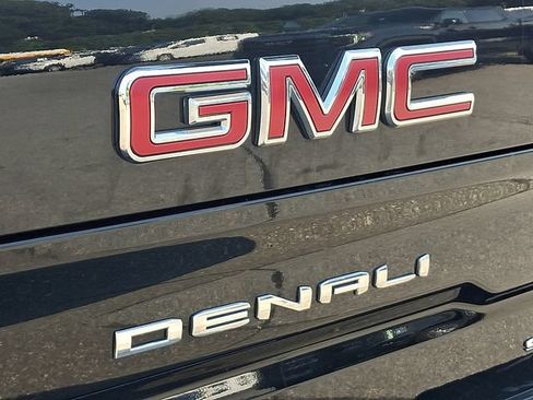 Used 2024 GMC Sierra 1500 Denali w/ Denali Reserve Package AWD/4WD image 33