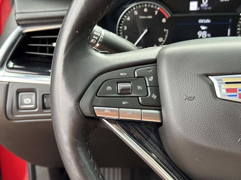 Used 2023 Cadillac XT6 Premium Luxury FWD image 26