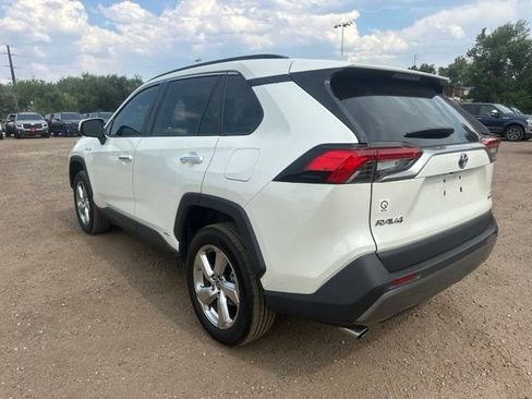 Used 2021 Toyota RAV4 Limited AWD/4WD image 3