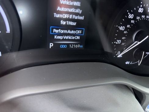 Used 2023 Toyota Sienna XLE w/ XLE Plus Package image 12