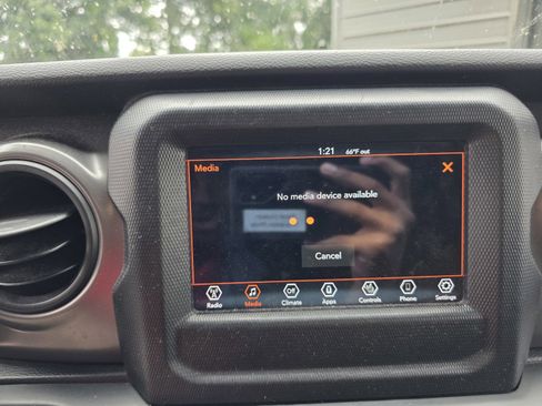 Used 2022 Jeep Wrangler Unlimited Sport AWD/4WD image 28