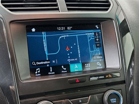 Used 2018 Ford Explorer XLT w/ Equipment Group 201A image 21