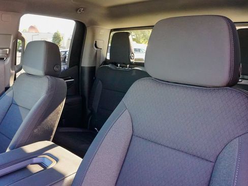 New 2026 GMC Sierra 1500 SLE w/ Preferred Package AWD/4WD image 15