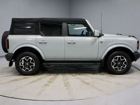 Used 2023 Ford Bronco Outer Banks image 14
