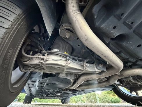 Used 2018 Maserati Levante GranLusso AWD/4WD image 95