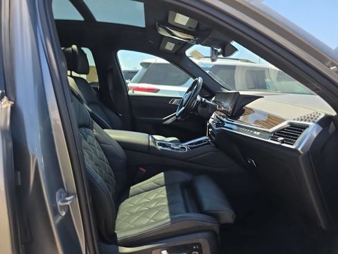 Used 2025 BMW X6 xDrive40i AWD/4WD image 9