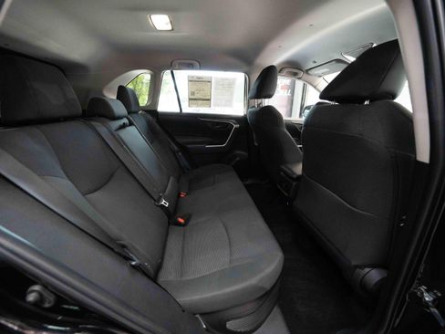 Used 2023 Toyota RAV4 LE AWD/4WD image 25